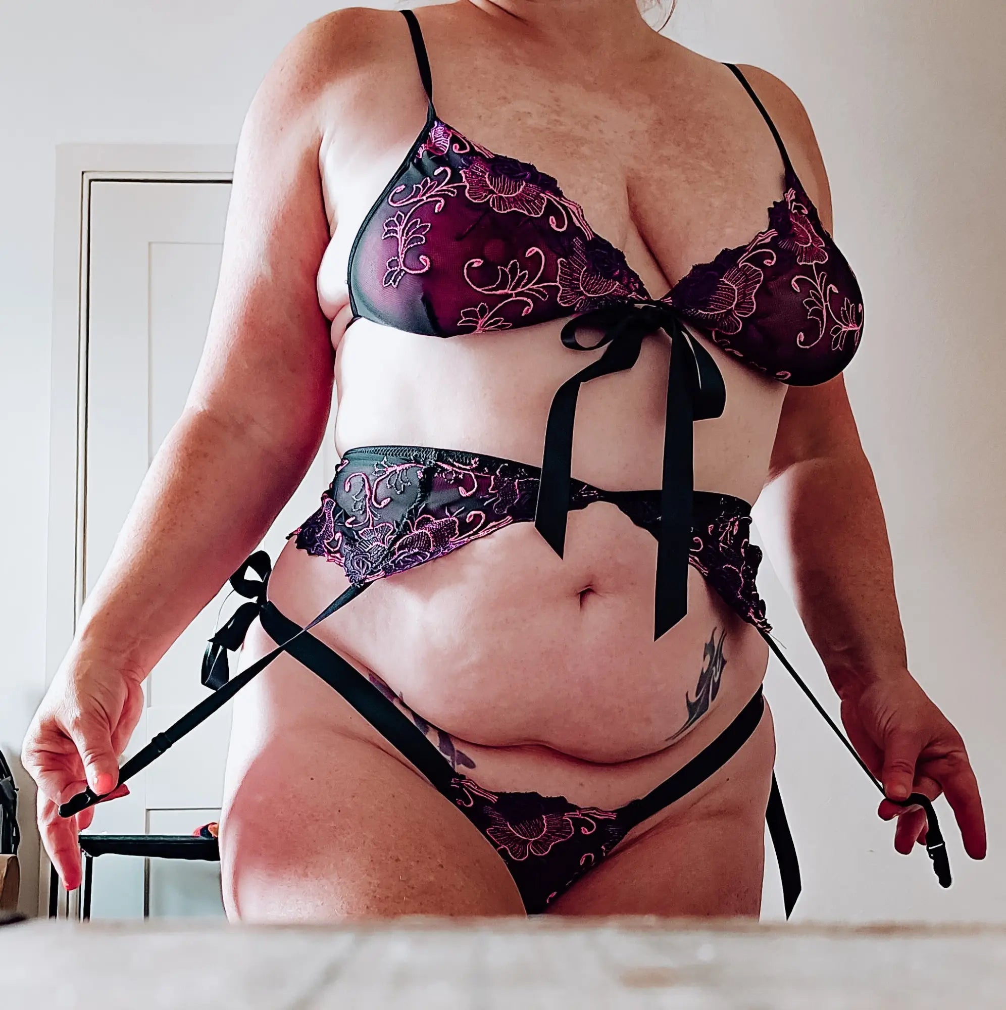 Women's Leopard Print Lingerie Guide