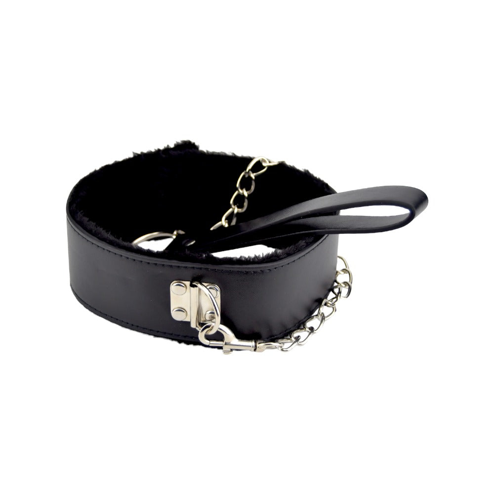 bound-to-please-furry-collar-with-leash-black