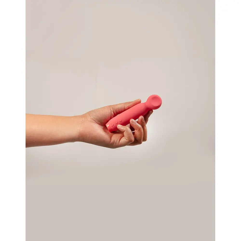 Je joue silicone red extra powerful rechargeable bullet vibrator - peaches and screams