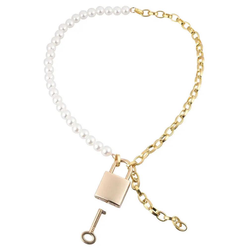 Sex and mischief pearl day collar with o ring necklace - peaches and screams