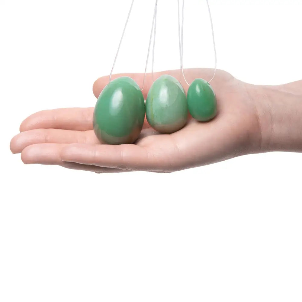 La gemmes green love egg set with natural stone - peaches and screams