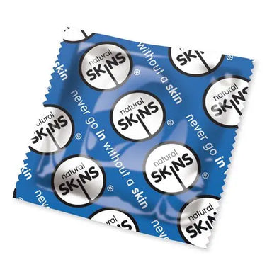 Skins Natural Lubricated Vanilla Flavoured Latex Condoms X50 (blue) - Peaches and Screams